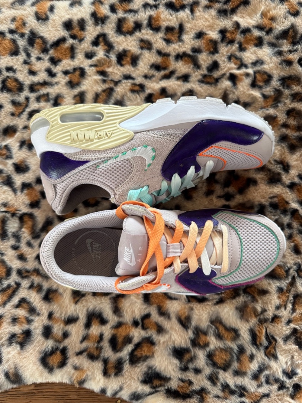 Custom Nike AirMax - Picture 3 of 5